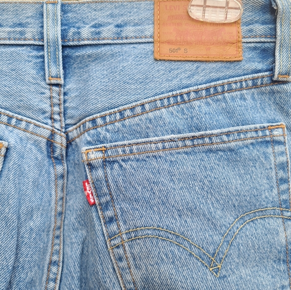 Levi's | 501 Skinny Jeans in Can't Touch This Size 26x28 - Picture 11 of 11